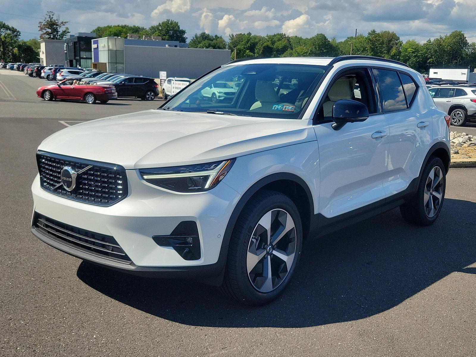 2025 Volvo XC40 Vehicle Photo in Trevose, PA 19053