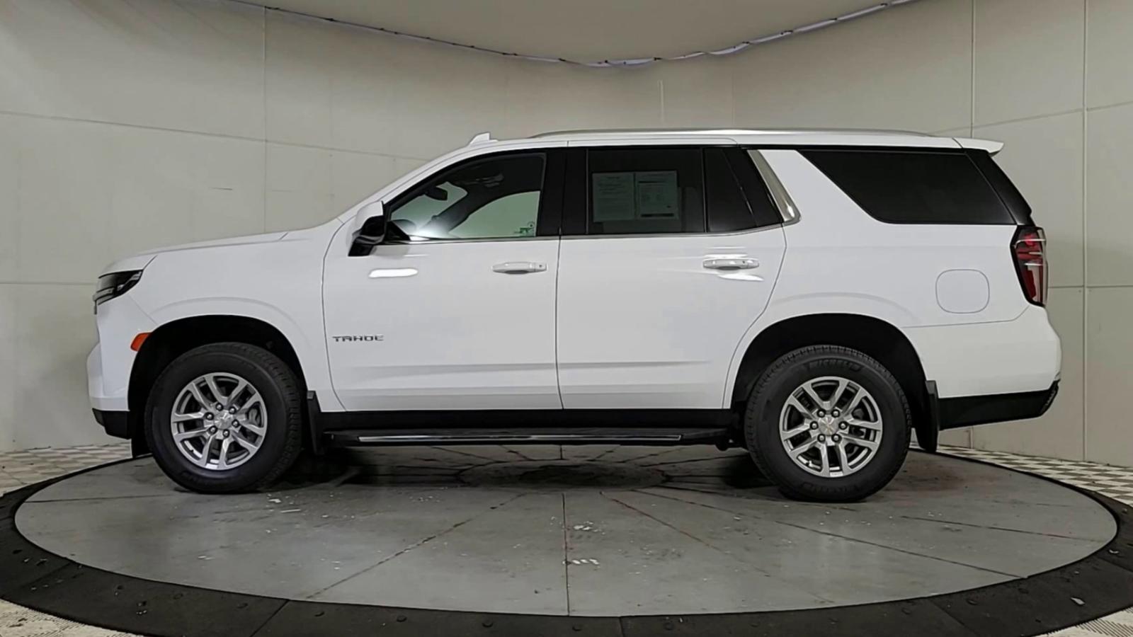 2021 Chevrolet Tahoe Vehicle Photo in Plainfield, IL 60586