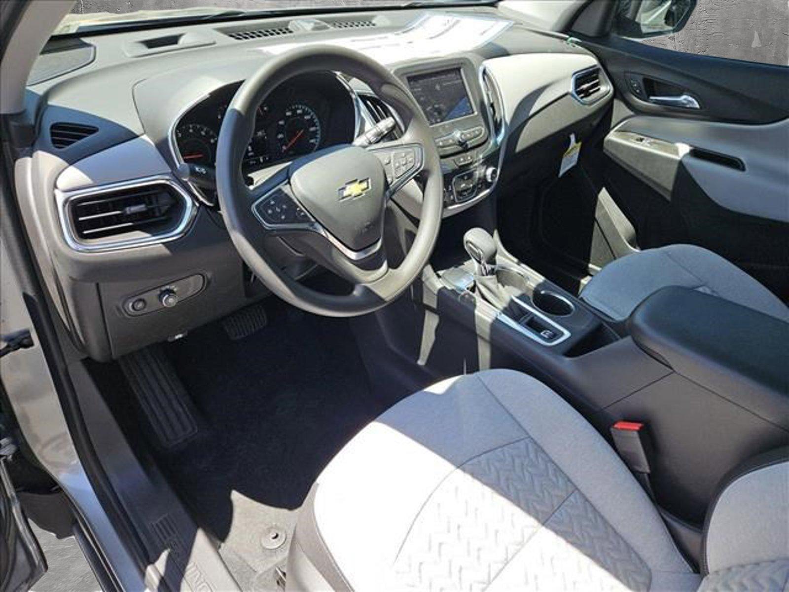 2024 Chevrolet Equinox Vehicle Photo in MESA, AZ 85206-4395