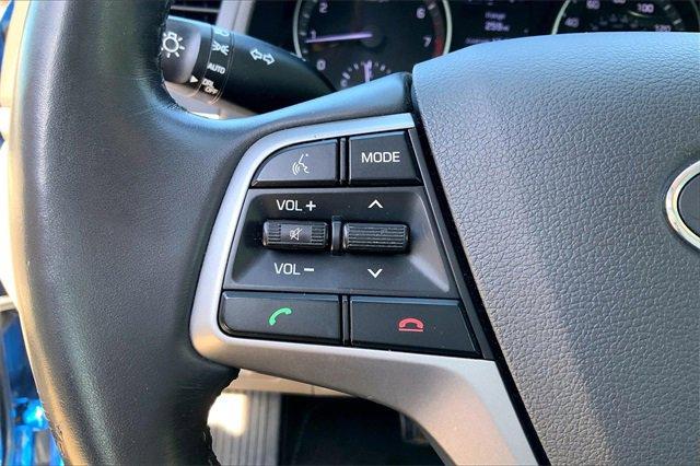 2017 Hyundai Elantra Vehicle Photo in KANSAS CITY, MO 64114-4502