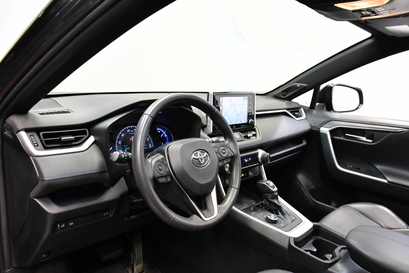 2019 Toyota RAV4 Vehicle Photo in DALLAS, TX 75235