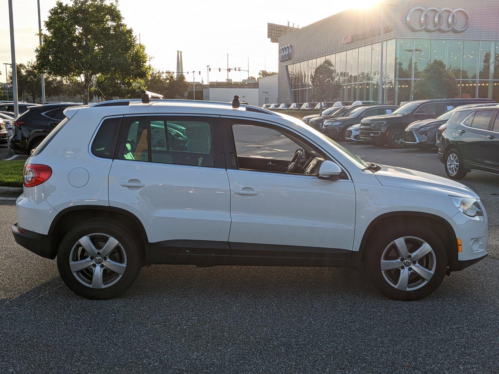 2010 Volkswagen Tiguan Vehicle Photo in Orlando, FL 32811