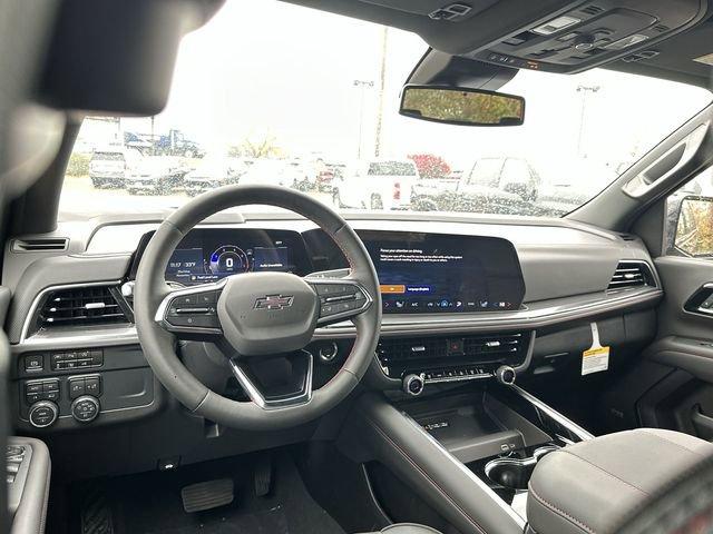 2025 Chevrolet Suburban Vehicle Photo in GREELEY, CO 80634-4125