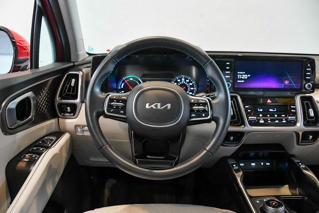 2023 Kia Sorento Hybrid Vehicle Photo in Everett, WA 98204