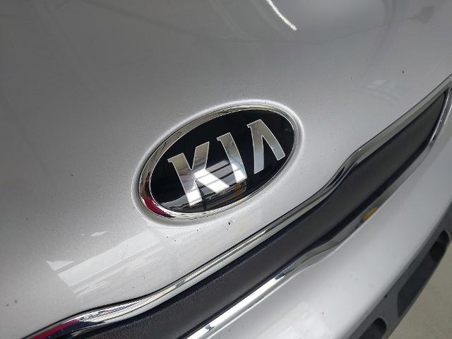 2016 Kia Soul Vehicle Photo in WENTZVILLE, MO 63385-1017