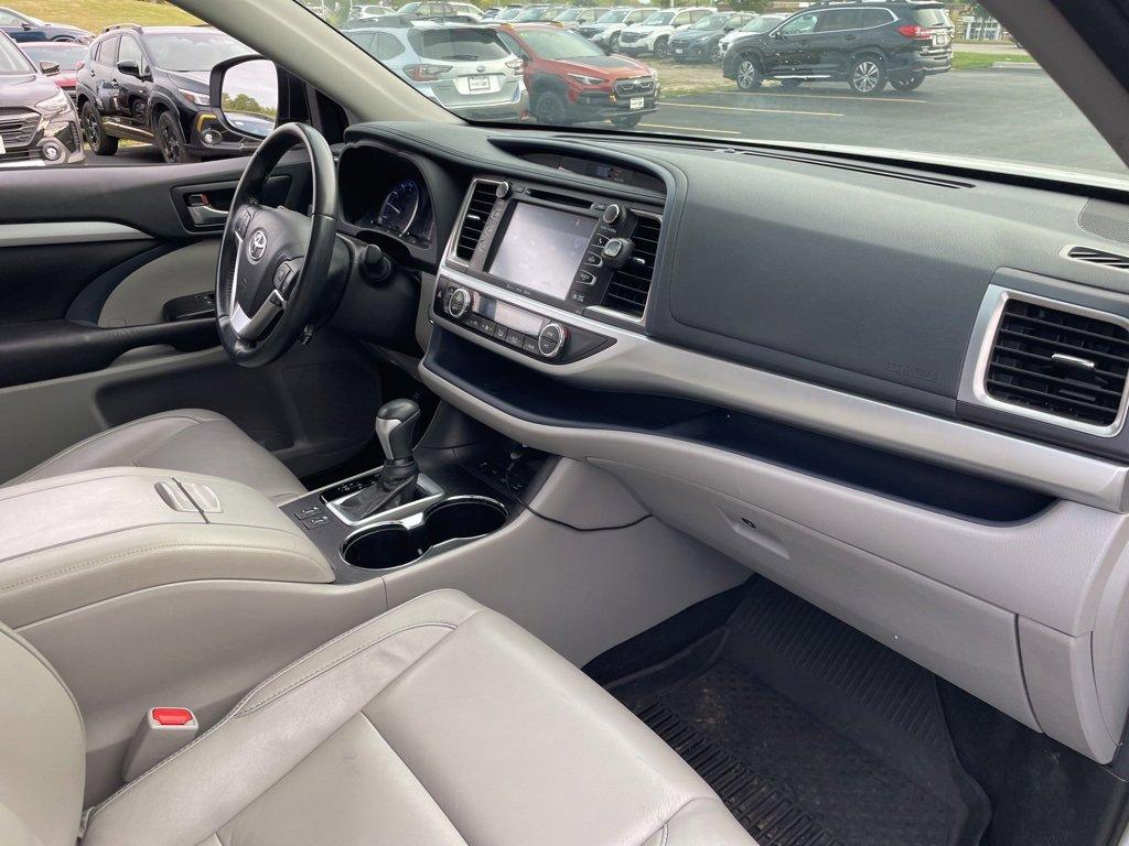 2018 Toyota Highlander Vehicle Photo in Plainfield, IL 60586