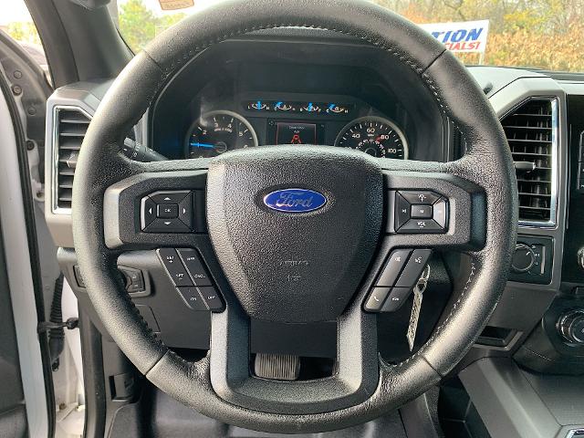 2015 Ford F-150 Vehicle Photo in MOON TOWNSHIP, PA 15108-2571