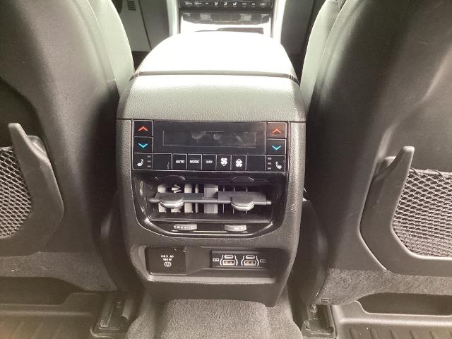 2021 Jeep Grand Cherokee L Vehicle Photo in Gardner, MA 01440