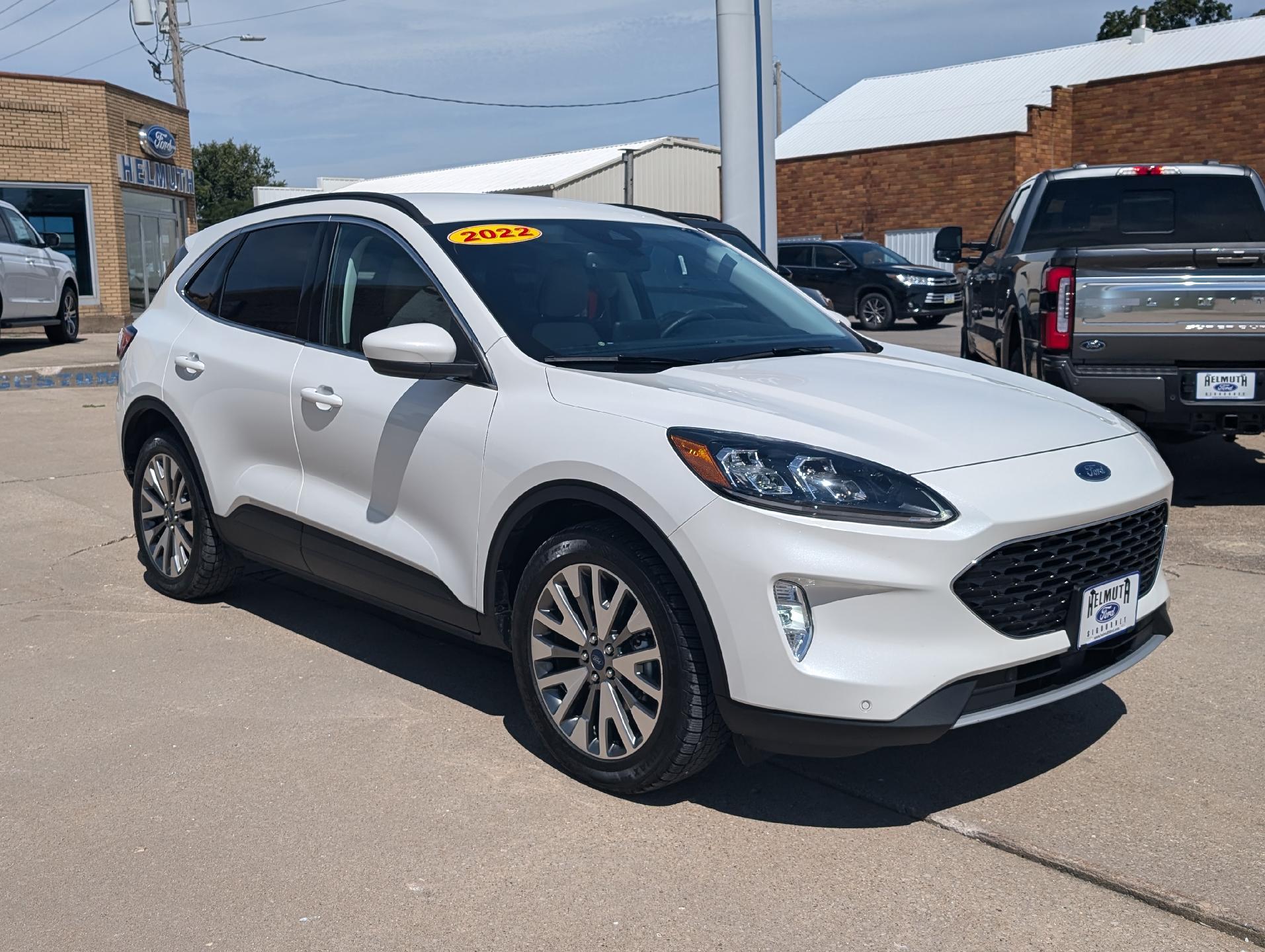 Used 2022 Ford Escape Titanium with VIN 1FMCU9DZ7NUA35144 for sale in Sigourney, IA