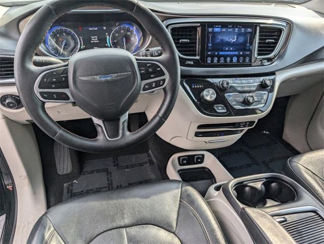 2017 Chrysler Pacifica Vehicle Photo in AURORA, CO 80012-4011