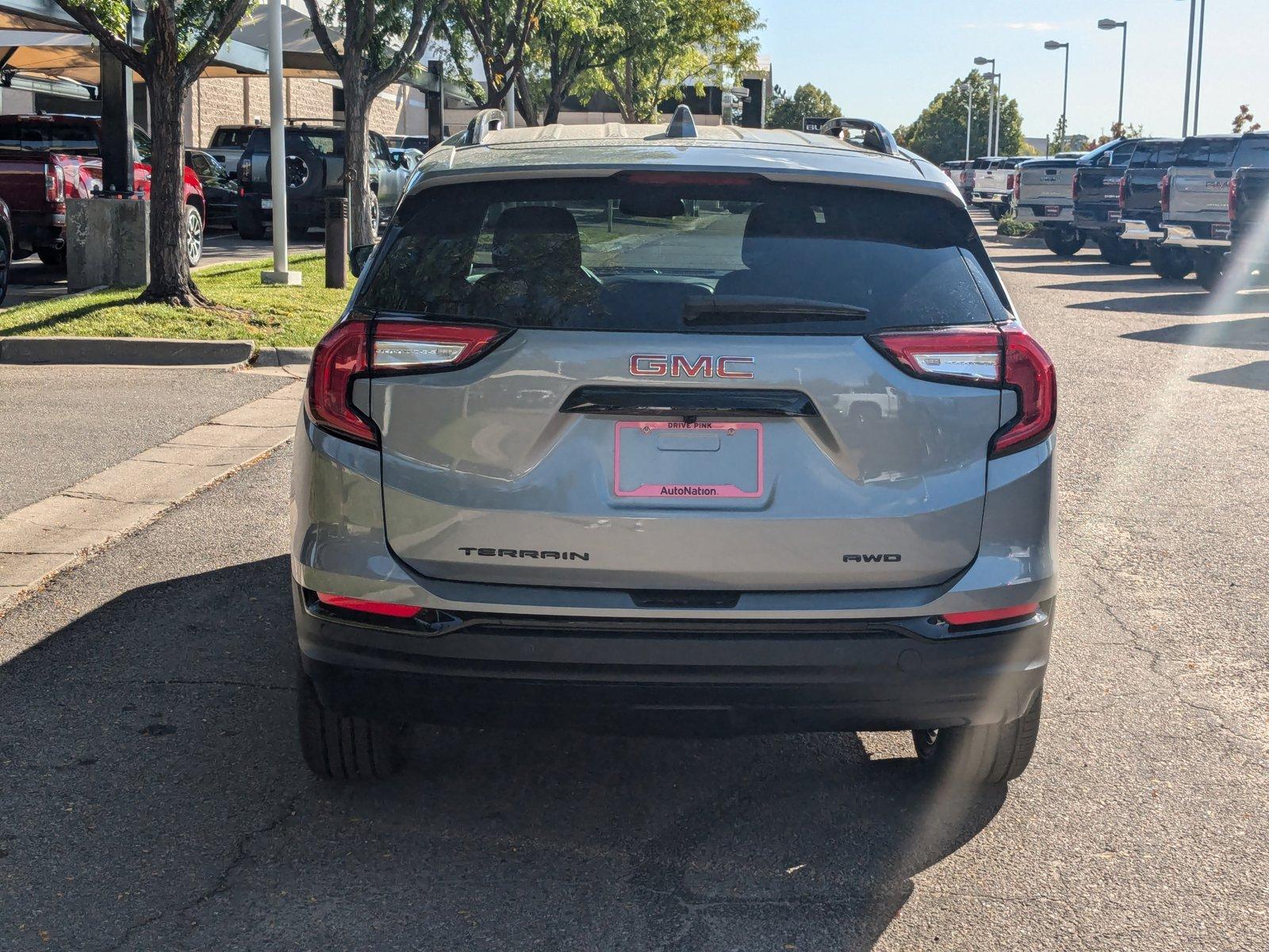 2024 GMC Terrain Vehicle Photo in LONE TREE, CO 80124-2750