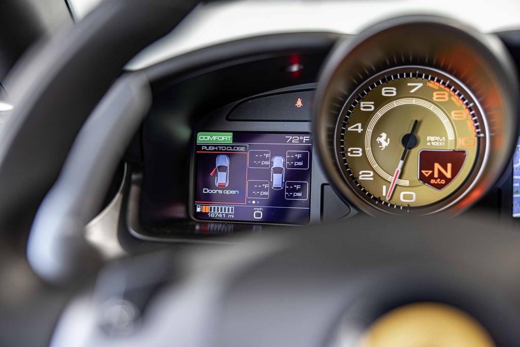 2019 Ferrari GTC4Lusso Vehicle Photo in Saint Charles, IL 60174