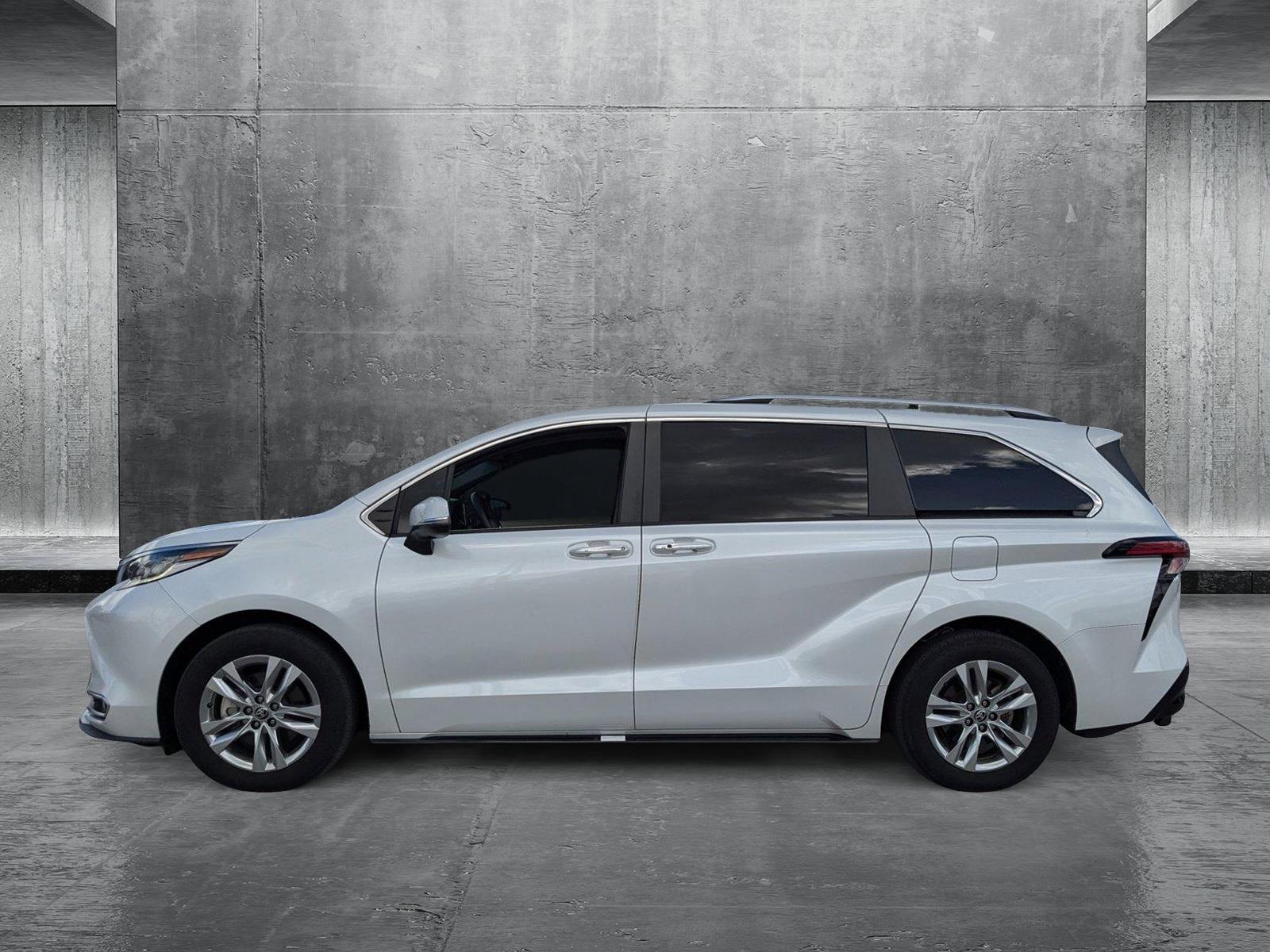 2022 Toyota Sienna Vehicle Photo in Winter Park, FL 32792