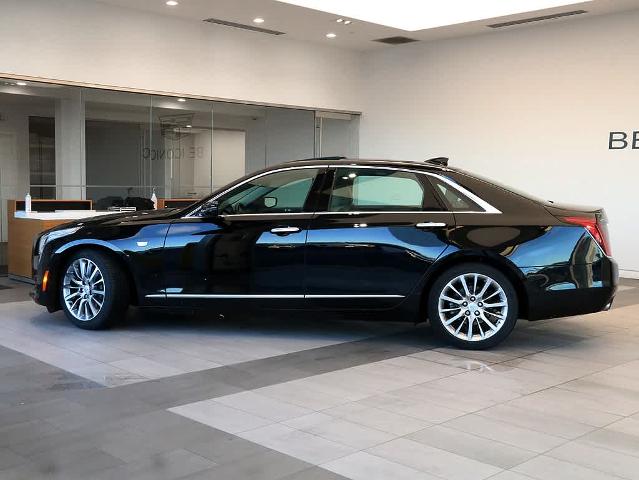 2017 Cadillac CT6 Vehicle Photo in LIBERTYVILLE, IL 60048-3287