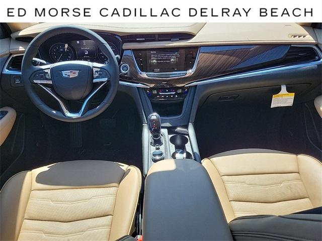 2024 Cadillac XT6 Vehicle Photo in DELRAY BEACH, FL 33483-3294