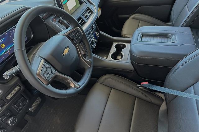 2024 Chevrolet Suburban Vehicle Photo in SALINAS, CA 93907-2500