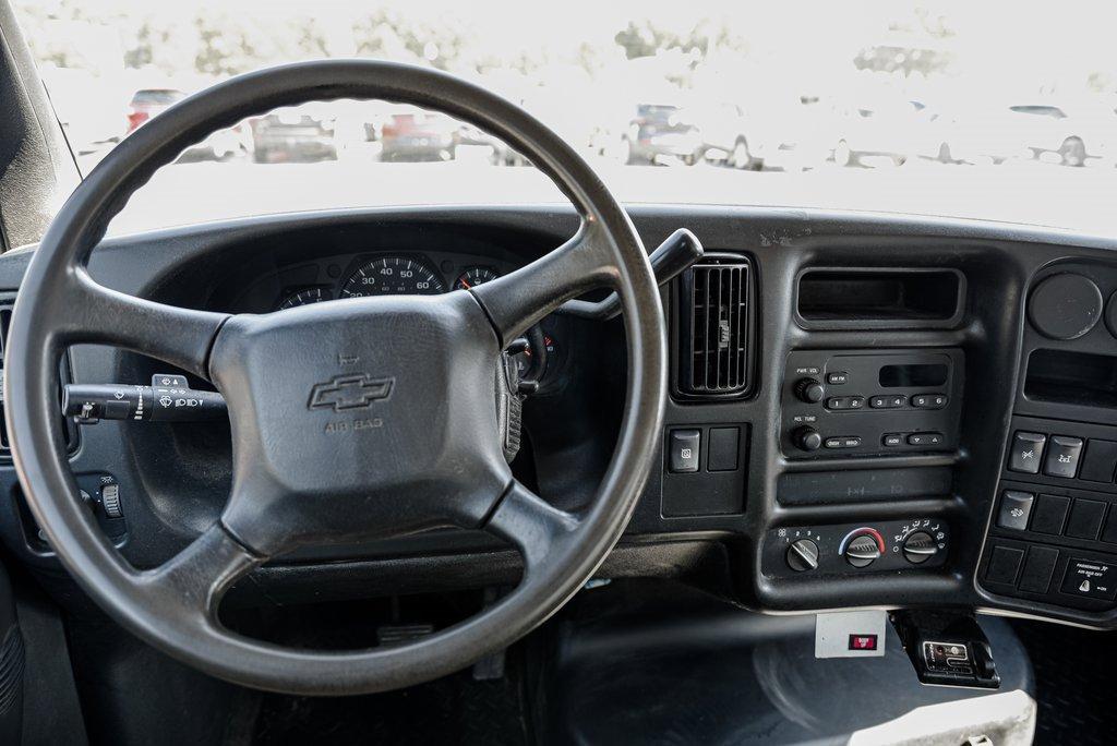 2009 Chevrolet CC5500 Vehicle Photo in AKRON, OH 44320-4088