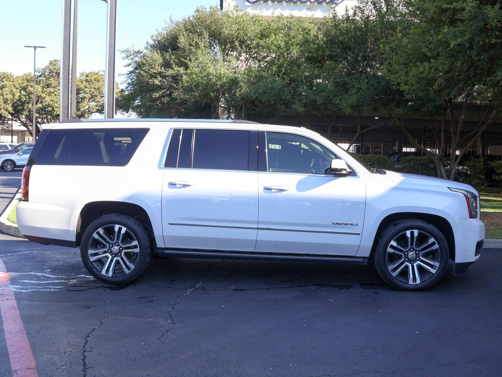 2020 GMC Yukon XL Vehicle Photo in DALLAS, TX 75209-3095