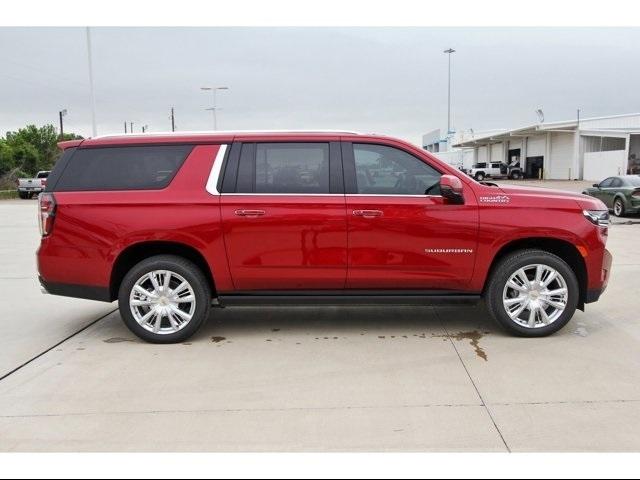 2024 Chevrolet Suburban Vehicle Photo in ROSENBERG, TX 77471-5675