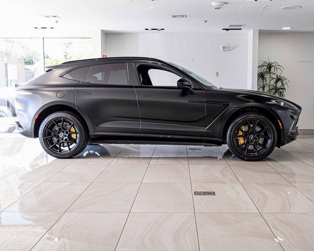 2021 Aston Martin DBX Vehicle Photo in Saint Charles, IL 60174