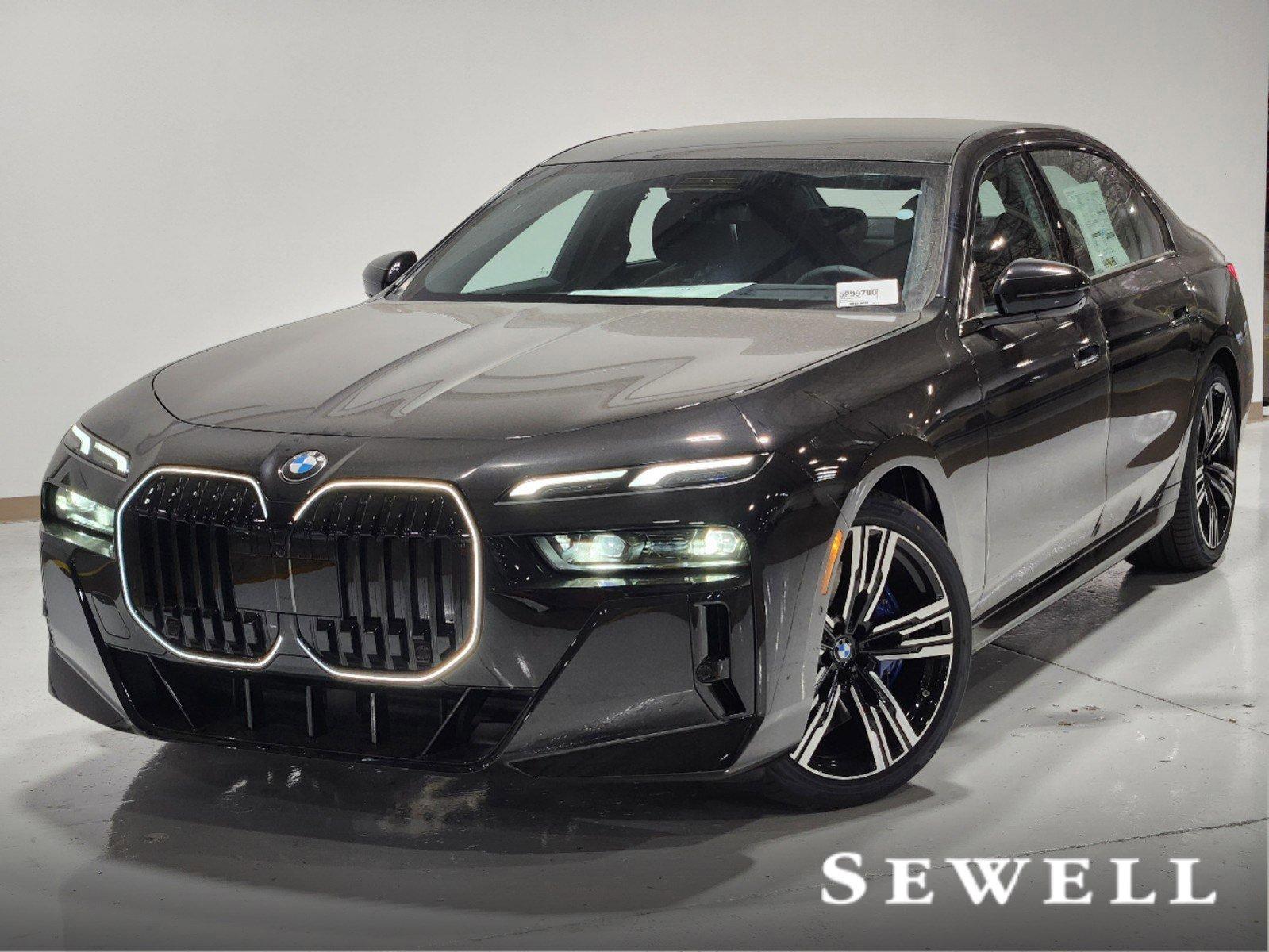 2025 BMW 740i Vehicle Photo in GRAPEVINE, TX 76051