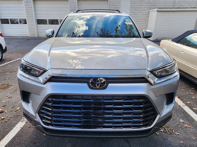 Used 2024 Toyota Grand Highlander XLE with VIN 5TDAAAA53RS017953 for sale in Atlanta, GA