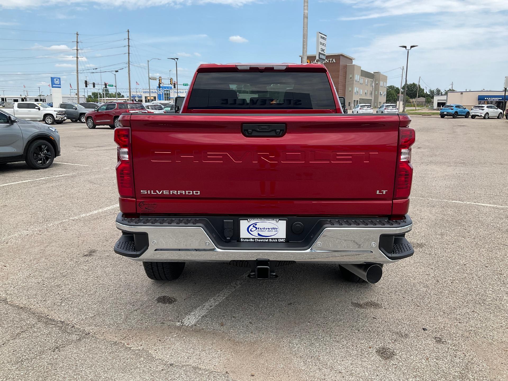 2024 Chevrolet Silverado 2500 HD Vehicle Photo in PONCA CITY, OK 74601-1036