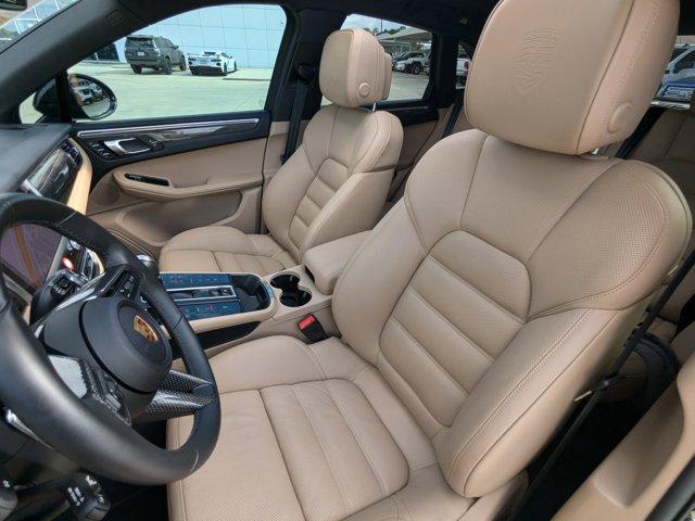 2023 Porsche Macan Vehicle Photo in SELMA, TX 78154-1459