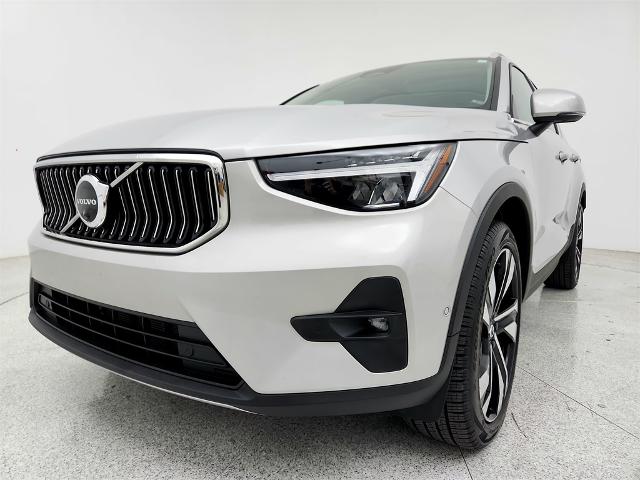 2023 Volvo XC40 Vehicle Photo in Grapevine, TX 76051