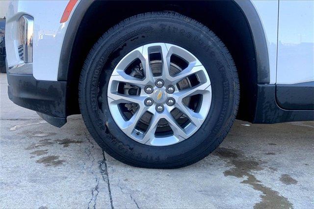 2022 Chevrolet Traverse Vehicle Photo in TOPEKA, KS 66609-0000