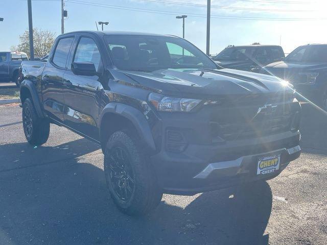 2024 Chevrolet Colorado Vehicle Photo in GREELEY, CO 80634-4125