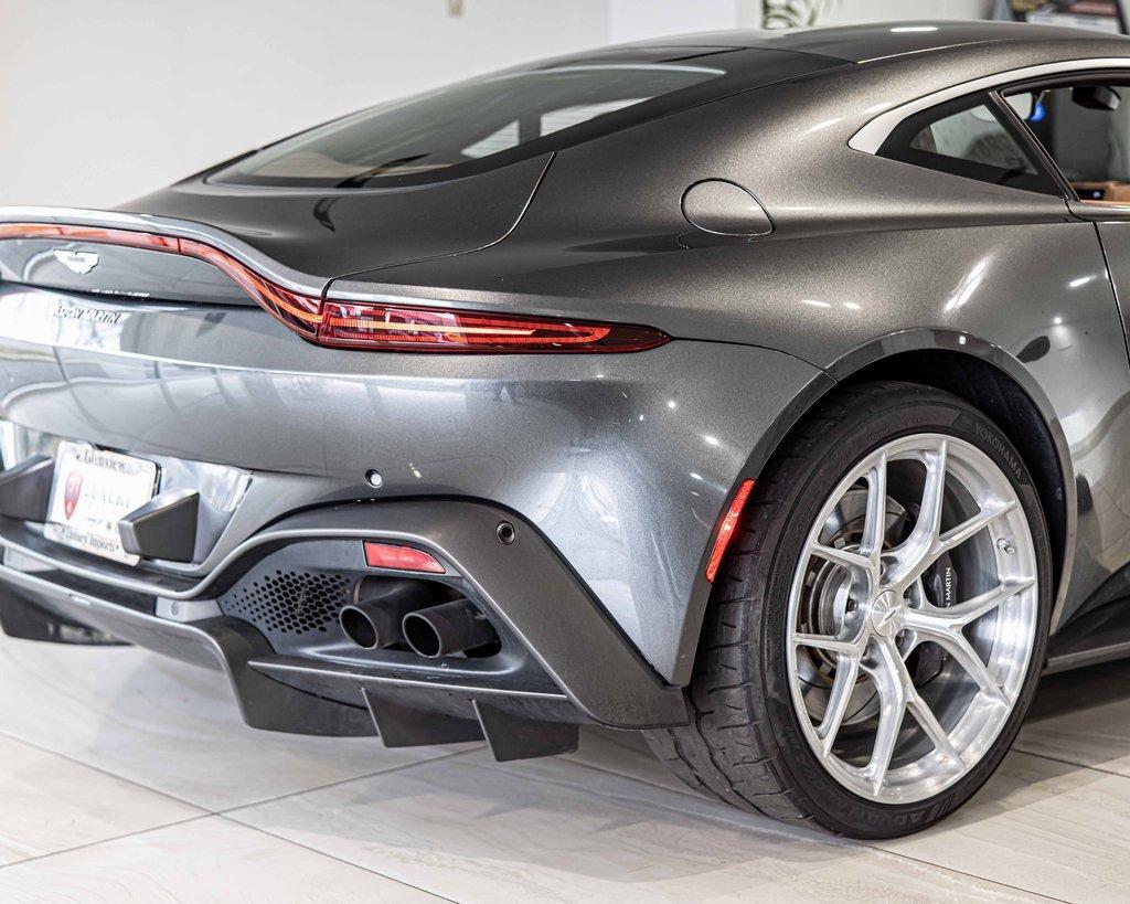 2019 Aston Martin Vantage Vehicle Photo in Saint Charles, IL 60174