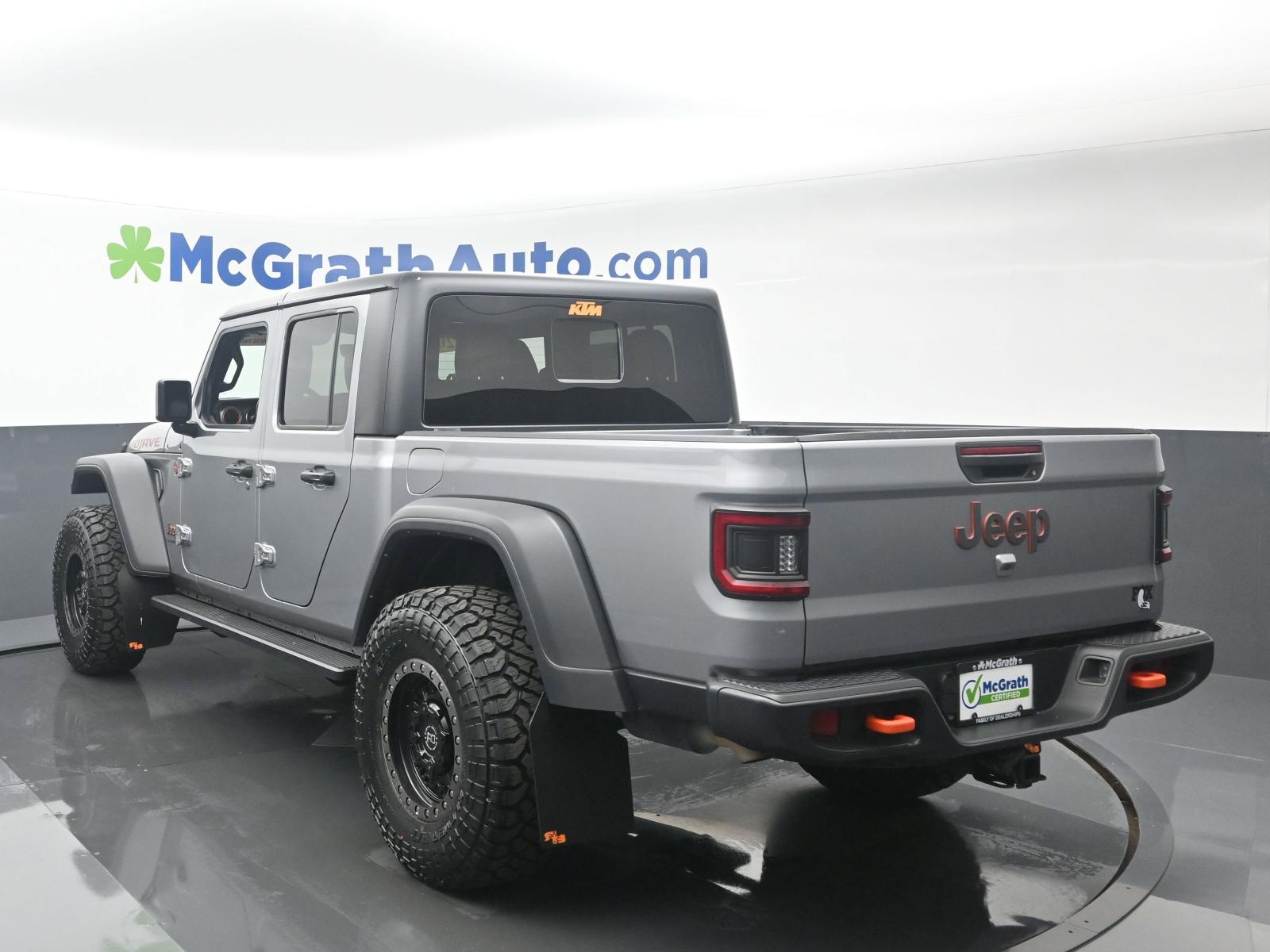 2021 Jeep Gladiator Vehicle Photo in Marion, IA 52302