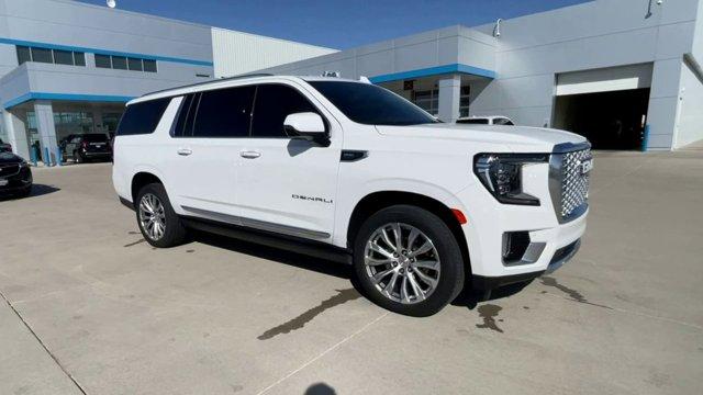 Used 2022 GMC Yukon XL Denali with VIN 1GKS2JKL9NR206280 for sale in Grand Island, NE