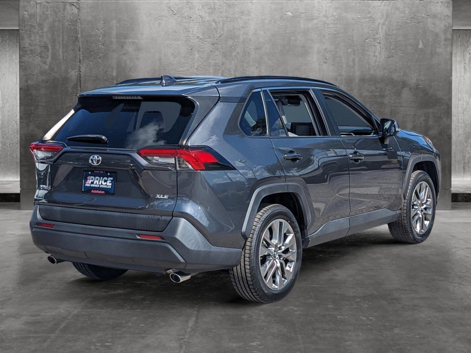 2019 Toyota RAV4 Vehicle Photo in Tampa, FL 33614