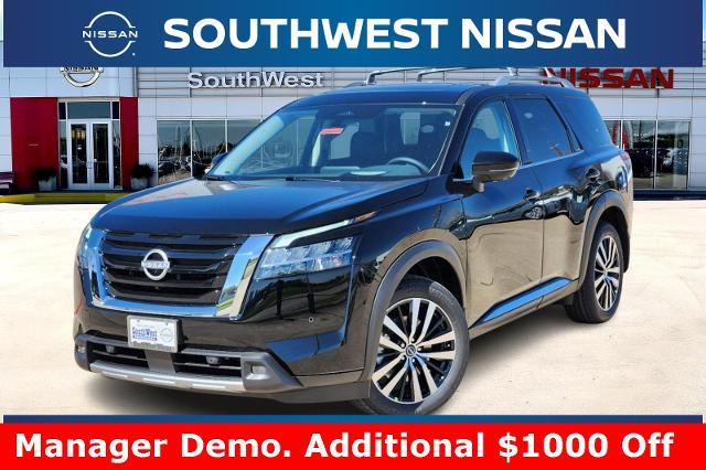 2024 Nissan Pathfinder Vehicle Photo in Weatherford, TX 76087