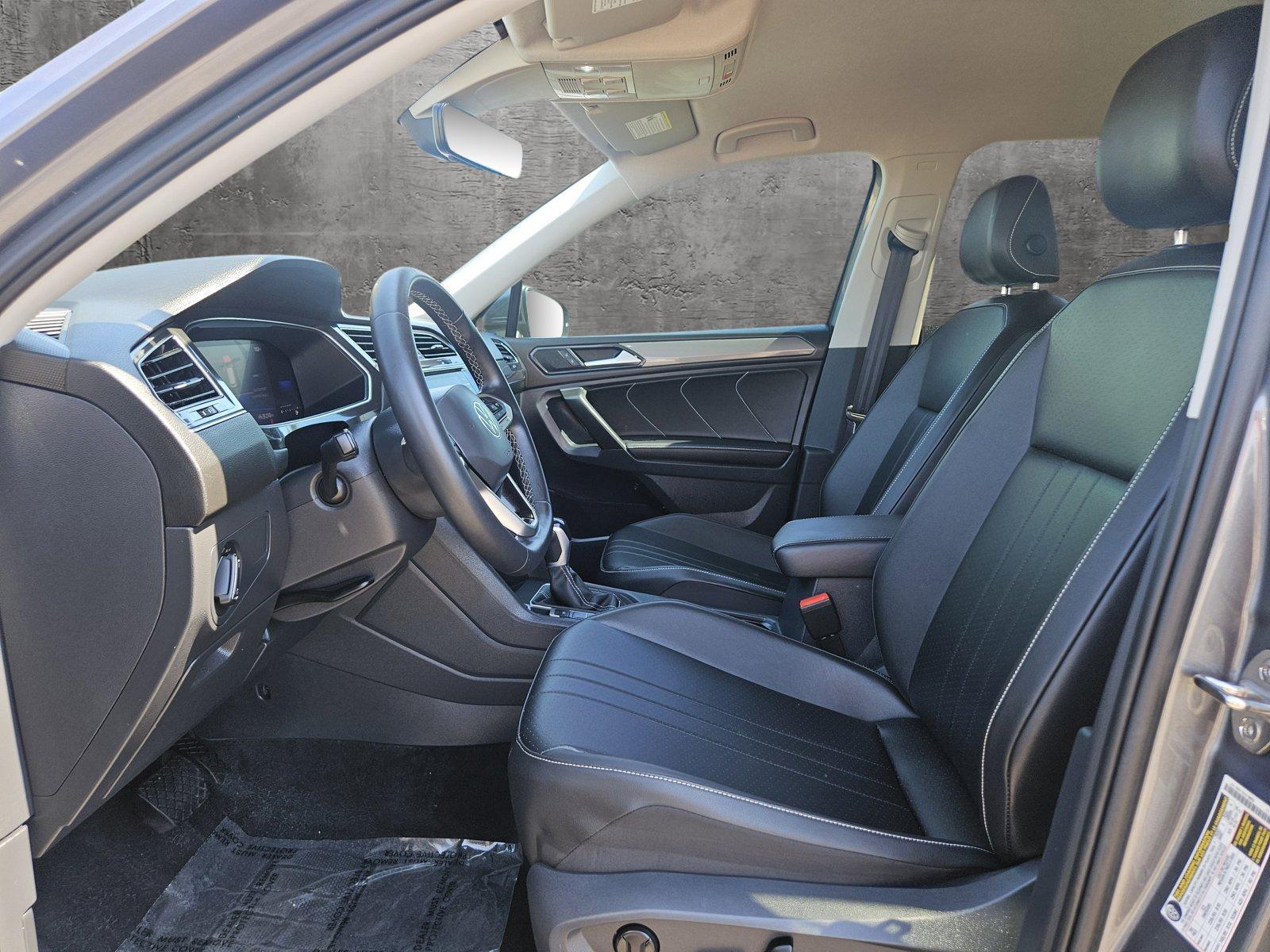 2022 Volkswagen Tiguan Vehicle Photo in PEORIA, AZ 85382-3715