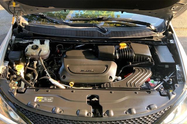 2019 Chrysler Pacifica Vehicle Photo in Kansas City, MO 64114