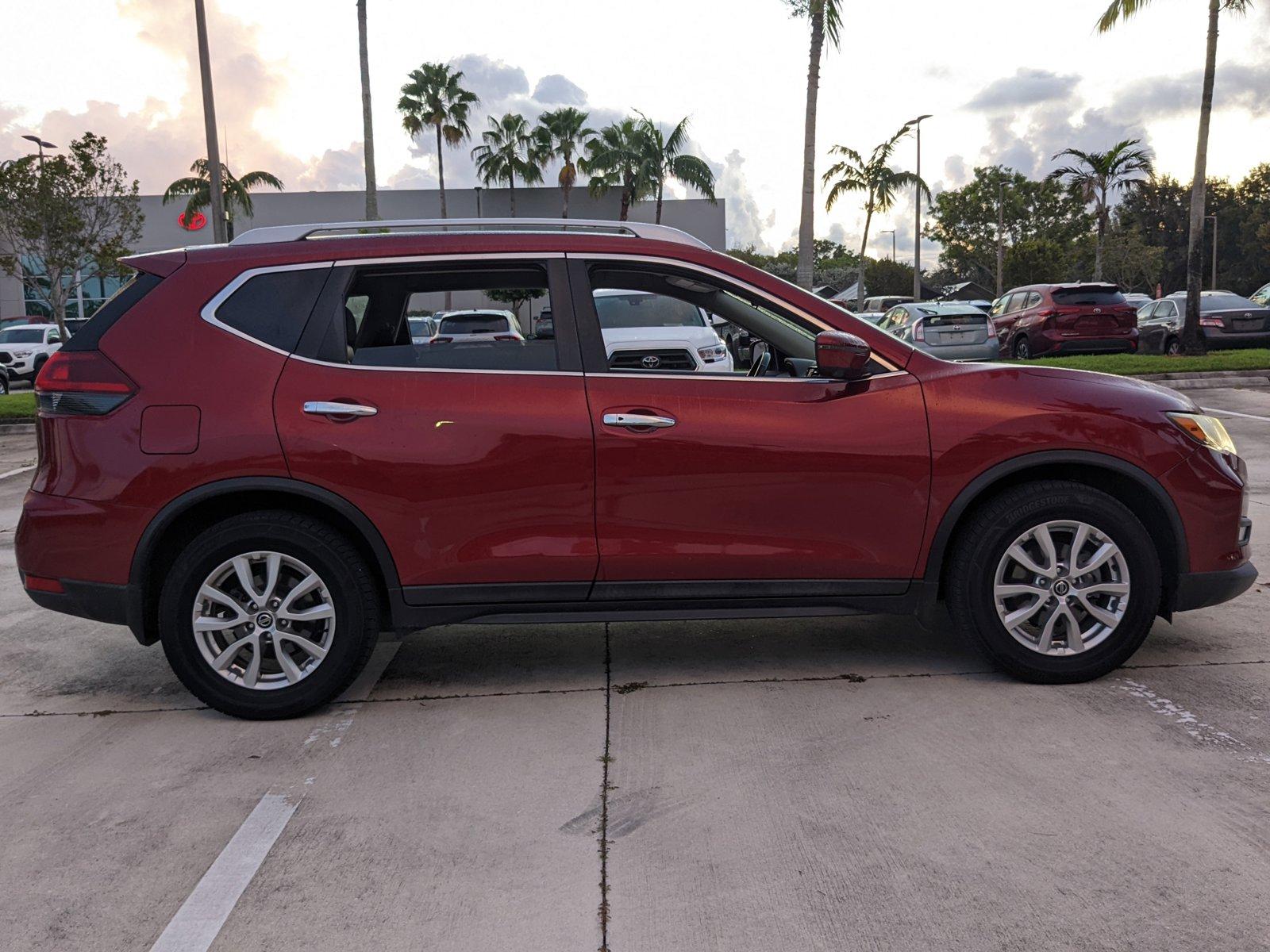 2018 Nissan Rogue Vehicle Photo in Davie, FL 33331