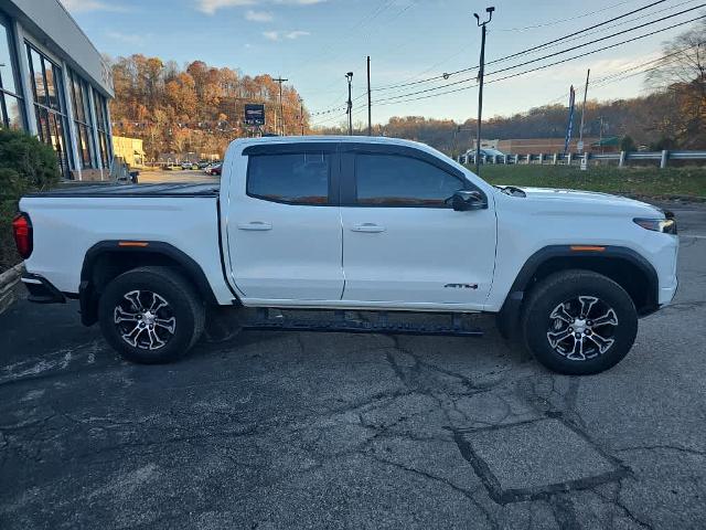 2024 GMC Canyon Vehicle Photo in GLENSHAW, PA 15116-1739