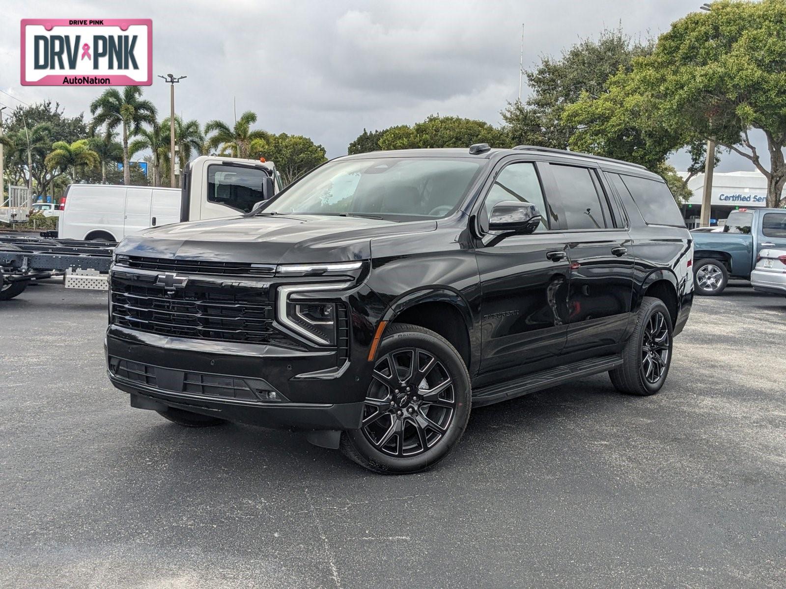 2025 Chevrolet Suburban Vehicle Photo in GREENACRES, FL 33463-3207