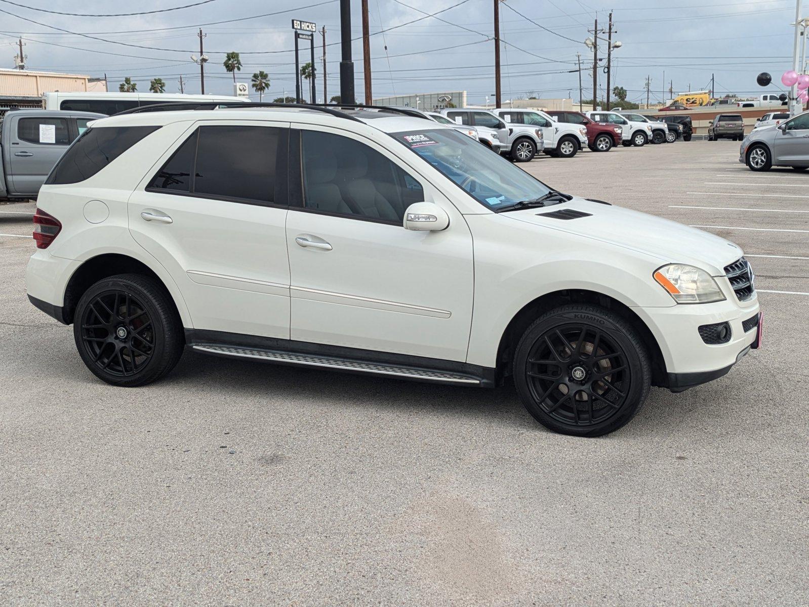 2008 Mercedes-Benz M-Class Vehicle Photo in Corpus Christi, TX 78415