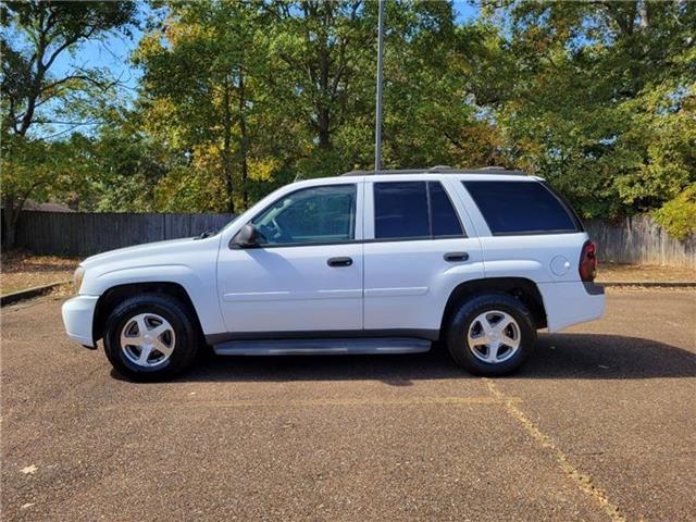 Used 2006 Chevrolet TrailBlazer LS with VIN 1GNDS13S462300675 for sale in Calhoun City, MS