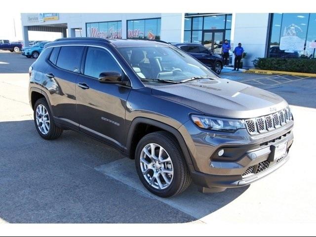 2024 Jeep Compass Vehicle Photo in ROSENBERG, TX 77471