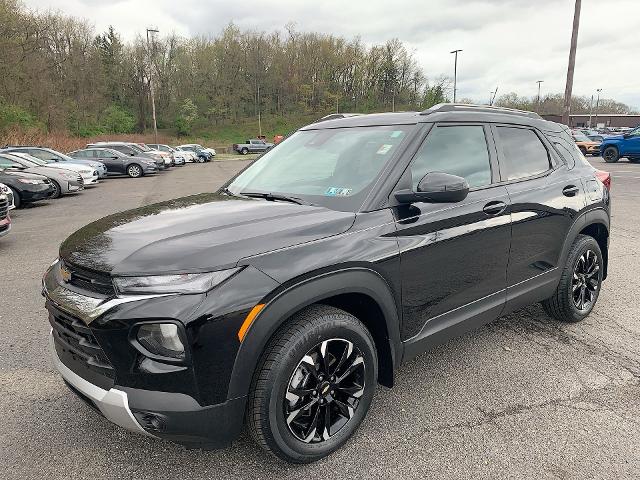 2021 Chevrolet Trailblazer Vehicle Photo in MOON TOWNSHIP, PA 15108-2571