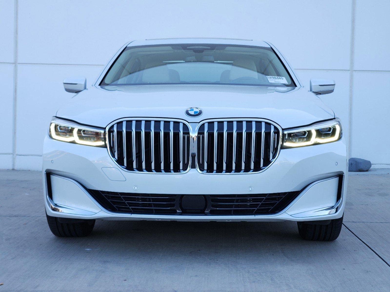 2022 BMW 740i Vehicle Photo in PLANO, TX 75024