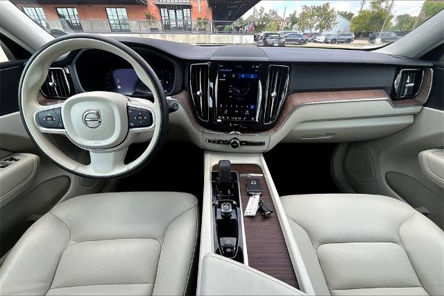 2022 Volvo XC60 Vehicle Photo in Houston, TX 77007