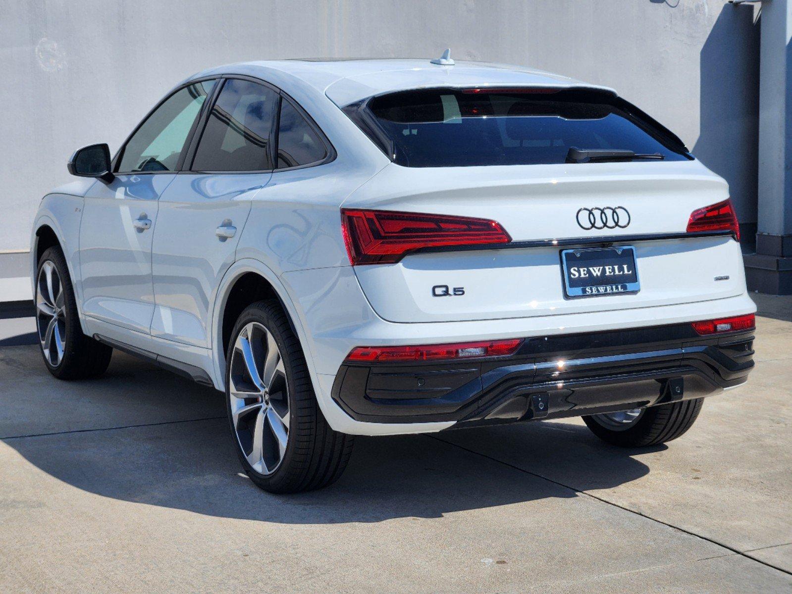 2024 Audi Q5 Sportback Vehicle Photo in SUGAR LAND, TX 77478