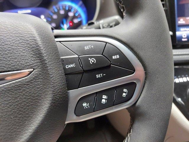 2023 Chrysler Pacifica Vehicle Photo in SAUK CITY, WI 53583-1301