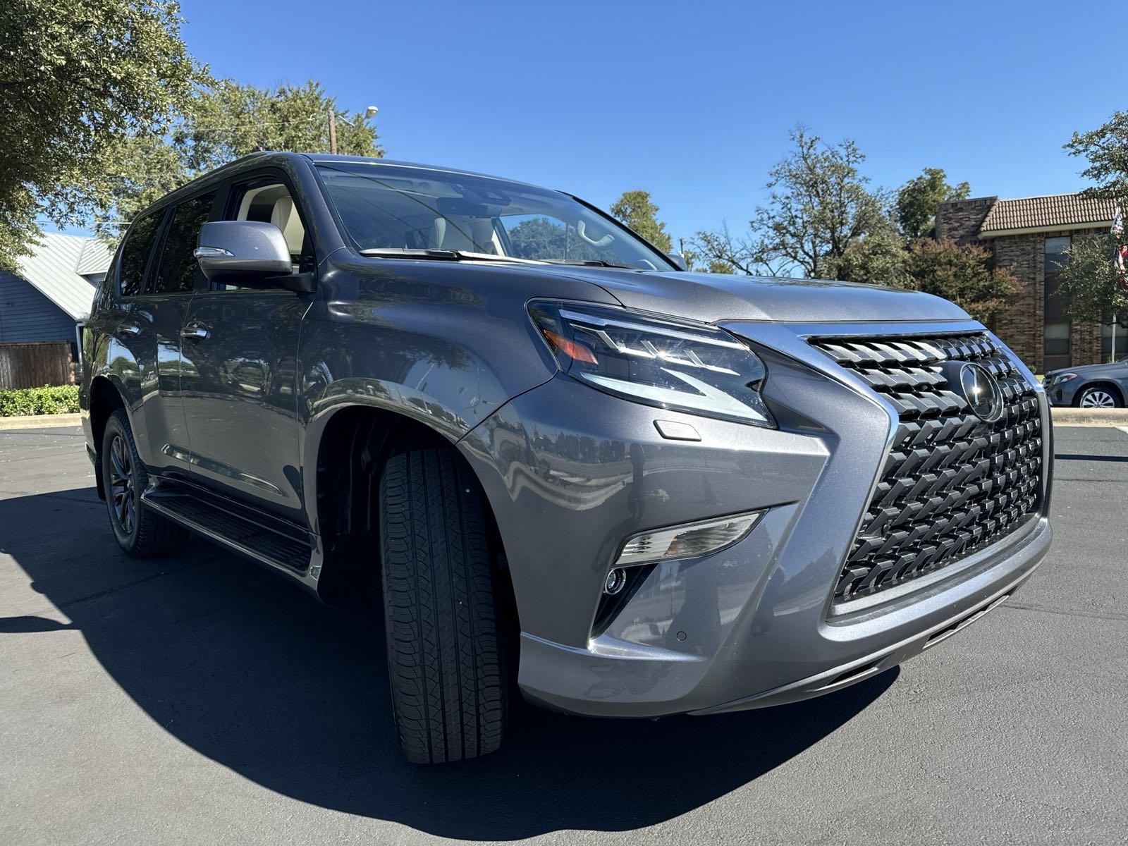 2023 Lexus GX 460 Vehicle Photo in DALLAS, TX 75209-3016